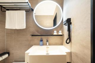 Hanting Hotel Shanghai Xujiahui Jiaotong University Yishan Road - 4