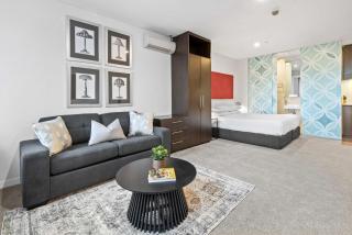 Charming 1-Bed Central Studio Apartment - 3