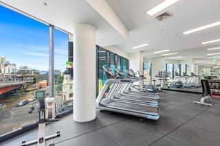 Pristine 2-Bed Unit With Beautiful City Landscape - 7