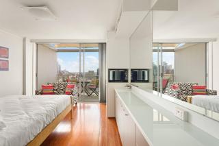 Cosy Studio with City Views - 5