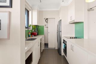 Pristine 2-Bed With Expansive Beach Views - 3