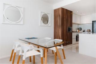 1-Bed with Amazing Views, Pool, Gym, BBQ & Parking - 5