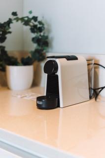 1-Bed with Amazing Views, Pool, Gym, BBQ & Parking - Canberra - 3