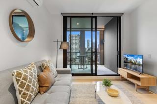 Southbank 1-Bed Resort with Study, Pool and Gym - 8