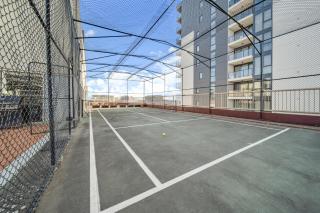 Center 1-Bed with Sauna, Gym, BBQ & Parking - 1