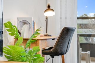 2-Bed with Pool, BBQ, Tennis Court & Parking - 1