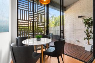 1-Bed Unit with Alfresco Dining and BBQ - 8