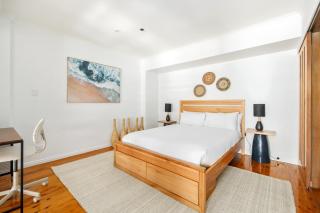 Stylish Inner City 2-Bed Unit by Fig Lane Park - 7