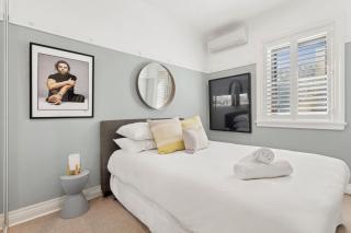 Superb 2-Bed Apartment Facing Rose Bay Marina - 1