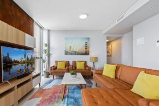 Central 2-Bed with Parking & Stunning Views - 5