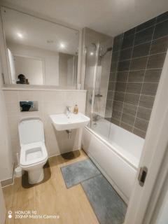 Brand new heart of Birmingham one bedroom - 9