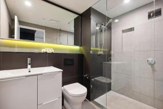 Cosy 2-Bed with Pool Bbq Area and Secure Parking - 3