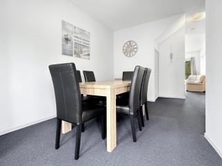 3-Bed with Alfresco Dining & Pool in Batemans Bay - 5