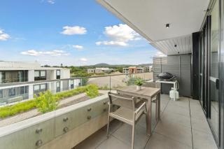 Perfect Location 1-Bed with Balcony, BBQ & Parking - 7