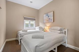 Lovely 3-Bed with Alfresco Dining in Prime Suburb - Ballarat - 1