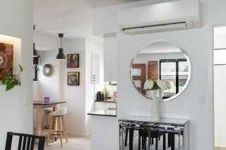 Sophisticated 2-Bed Home With Alfresco Dining - 9