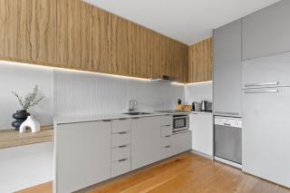 Lovely 1-Bed with Balcony in St Kilda's Heart - 4