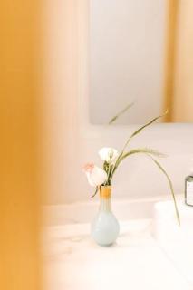 The Tea & Bamboo Retreat A serene homestay offering complimentary bamboo weaving workshops and tea tasting experiences. - 7