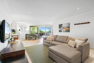 Lovely 3-Bed with Alfresco Dining by Amenities - 5