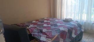 Bushman Spoor Backpackers - 1