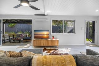 Trendy 2-Bed Home with Outdoor Entertainment - 5