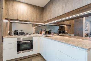 Impeccable 2-Bed with Pool & Outdoor Dining - 8