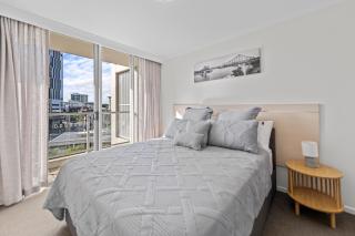 Prime City Residence with Pool, Gym and Parking - 9