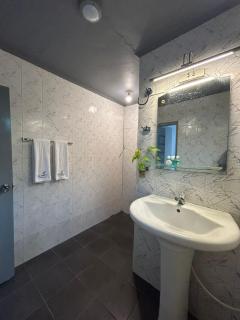 Blue Bird Apartments - 5