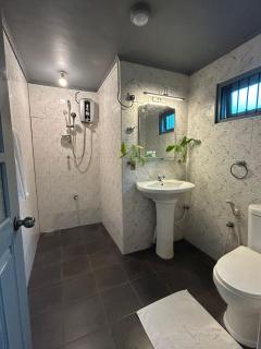 Blue Bird Apartments - 4