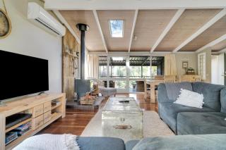 Secluded 3-Bed Retreat Moments to the Beach - 1