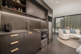 Cosy Braddon Studio with BBQ Area - 7