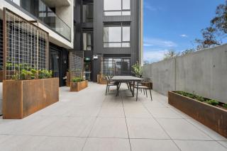 Cosy Braddon Studio with BBQ Area - 1