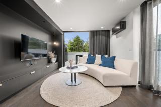 Braddon Studio with Communal BBQ - 5