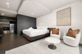 Spotless Braddon Studio with Accessible Bathroom - 0