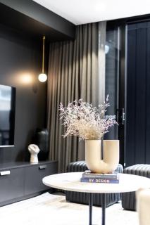 Modern Studio with BBQ Area - 7