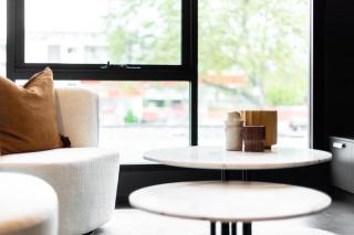 Elegant Studio with Parking - Canberra - 2