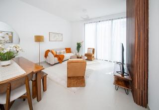Gorgeous 1 Bed Apartment in Blue Bay Walk - 8