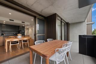 Stylish 2-Bed in Braddon with Alfresco Dining - 5