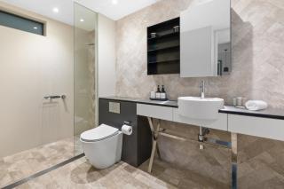 Modern 1-Bed with Balcony in Bustling Surry Hills - 6