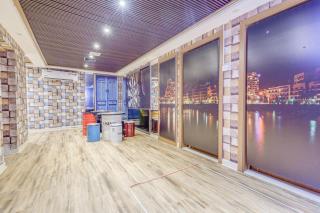 Exquisite 2BR Seafront Haven with Resort Lifestyle and Panoramic Sea Views, Near Faqiat Beach and Campsite, Mina Al Fajer D, Fujairah by Deluxe Holiday Homes - 8