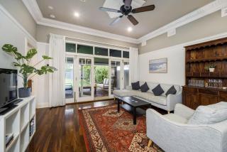 Incredible 3-Bed Renovated Home with Huge Garden - 1