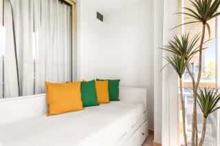 Green Views & Great Location Inner-City 1-Bed - 4