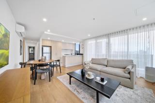 2-Bed Haven: Impeccable Interiors & Chic Amenities - 0