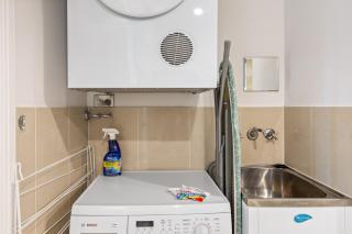 Feel The Sea Breeze: 1-Bed Alfresco Dining & Pool - 2