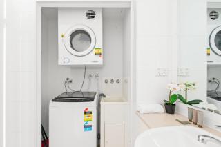 Charming Studio Apartment in the Heart of Sydney - 1