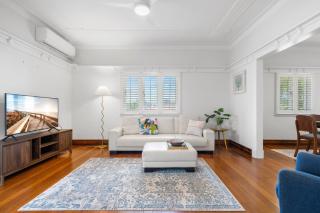 Family-Friendly Home in Vibrant West End - 9