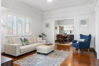 Family-Friendly Home in Vibrant West End - 4