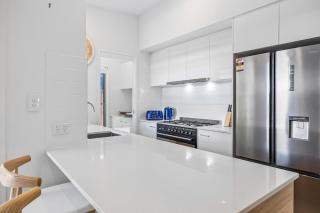 Premium 4-Bed Coastal Escape with BBQ and Pool - 4