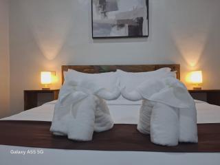 Emman's Guest House - 9