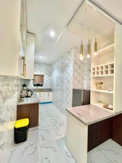 De-luxuria Shortlet Apartment Limited - 1